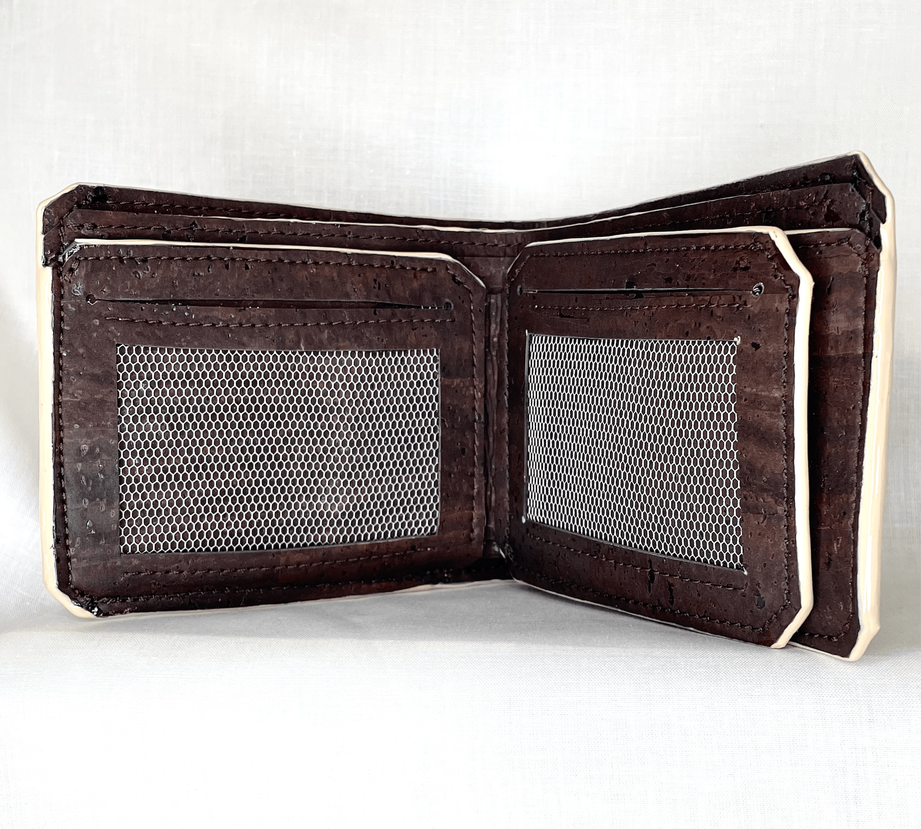 Bifold wallet